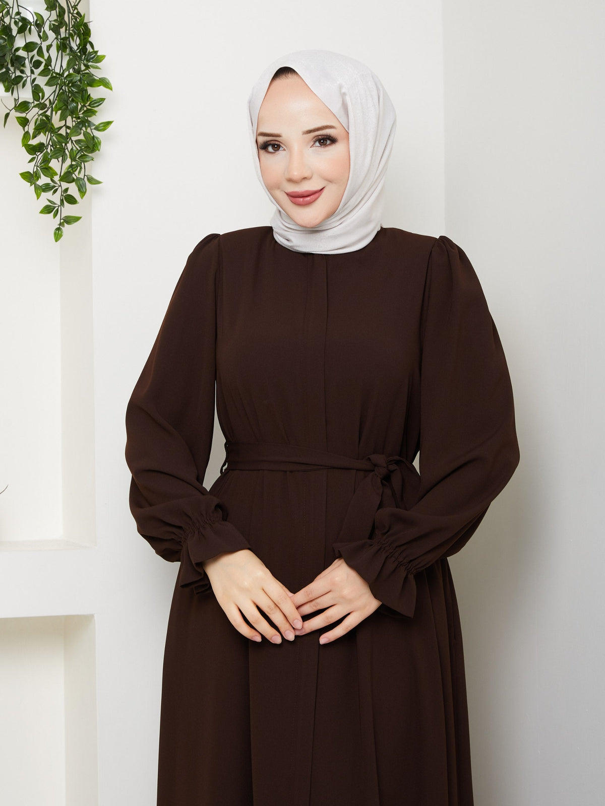 Kahverengi Papatya Model Ferace - Safir Medine İpeği - ön görünüm