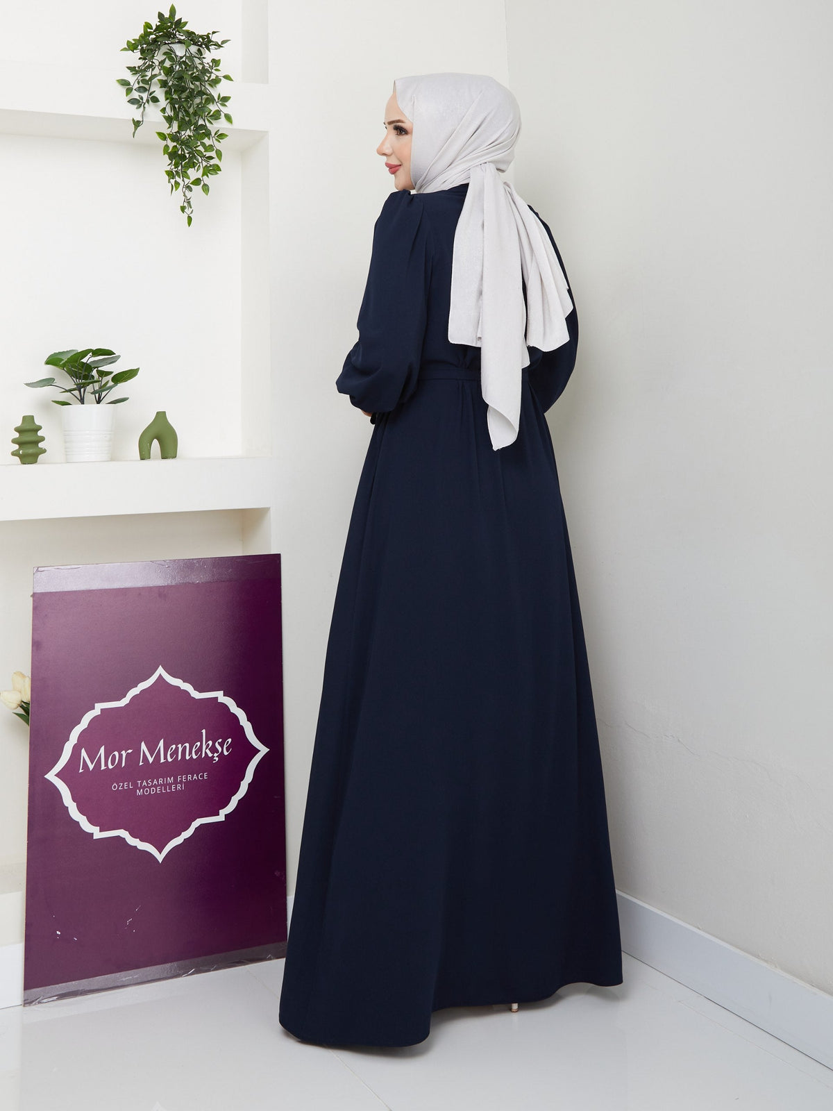 Lacivert Yasmin Model Ferace - Safir Medine İpeği - yandan görünüm