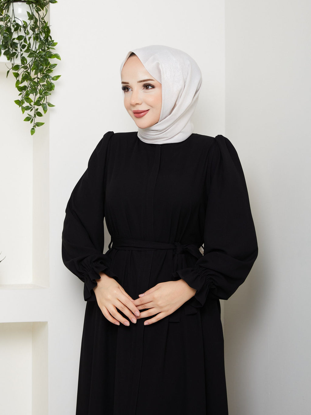 Siyah Papatya Model Ferace - Safir Medine İpeği - farklı açıdan görünüm